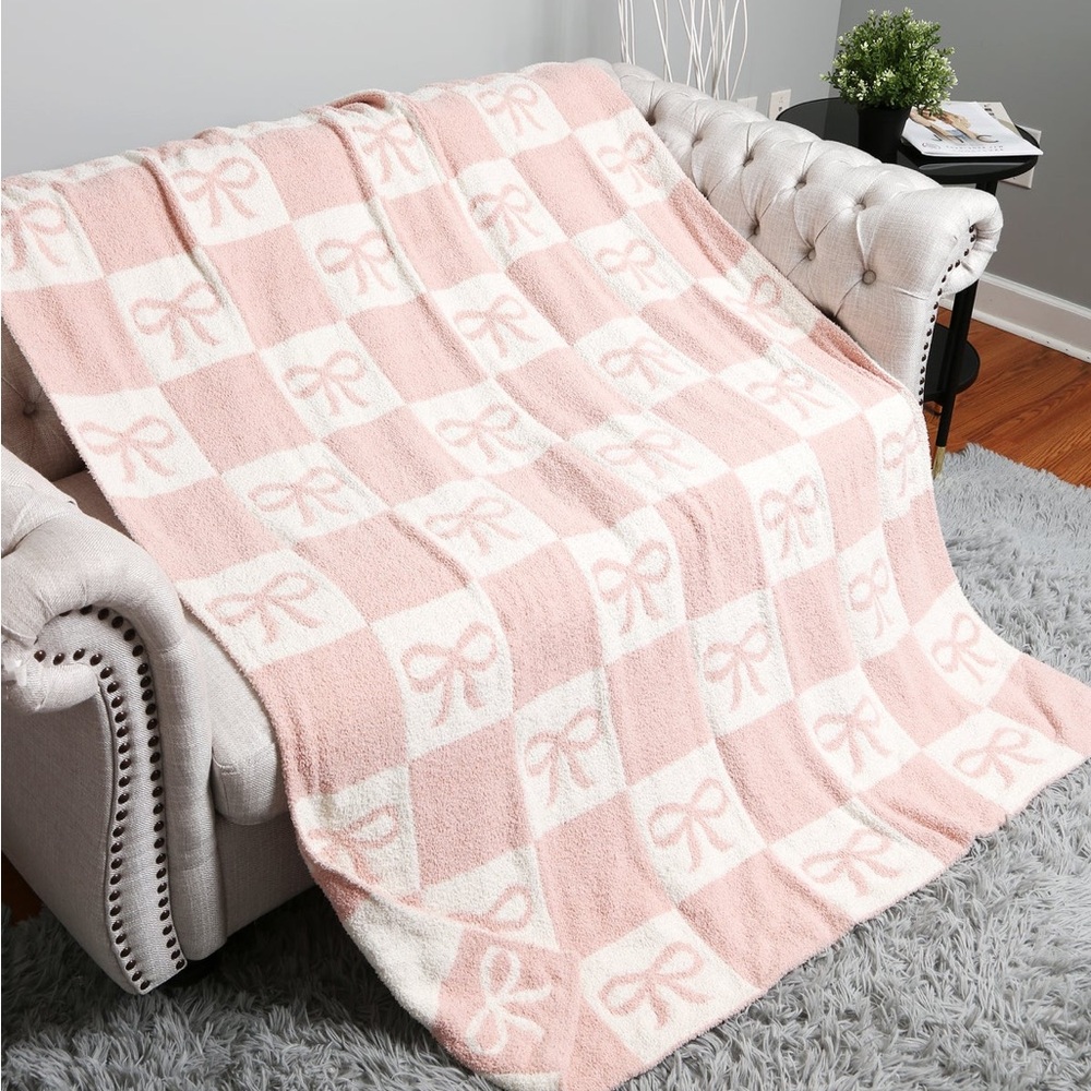 New ComfyLuxe Ribbon & Checkered Pattern Luxury Soft Throw Blanket